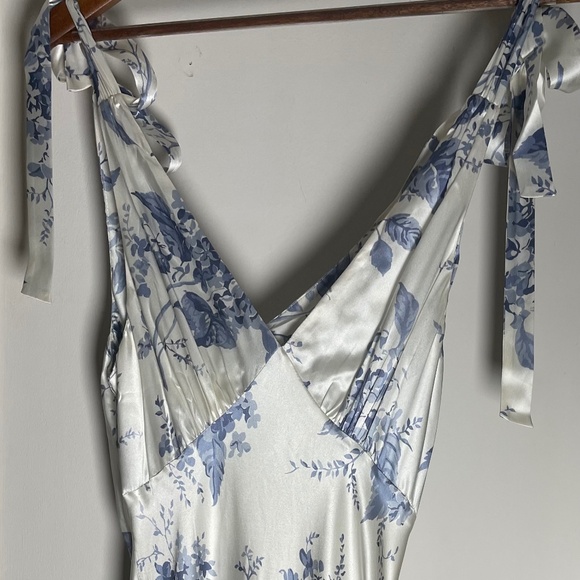 Reformation Dresses & Skirts - Reformation Pernille Silk Dress in Lupine